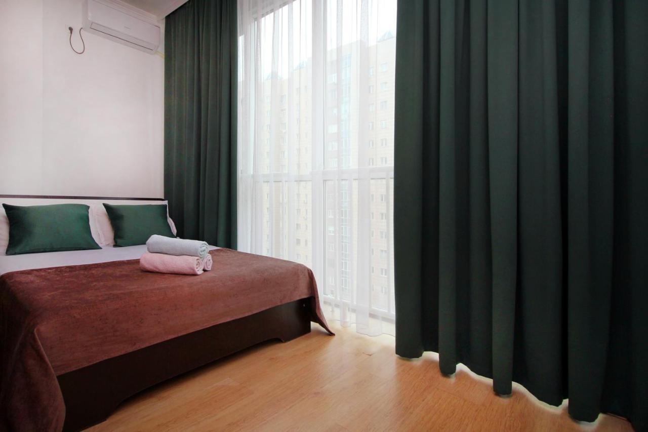 Уютные И Комфортные Квартиры В Жк Манхэттен Apartment Алма Ата Екстериор снимка