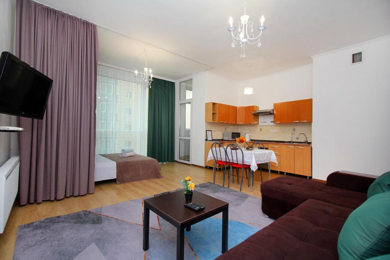 Уютные И Комфортные Квартиры В Жк Манхэттен Apartment Алма Ата Екстериор снимка